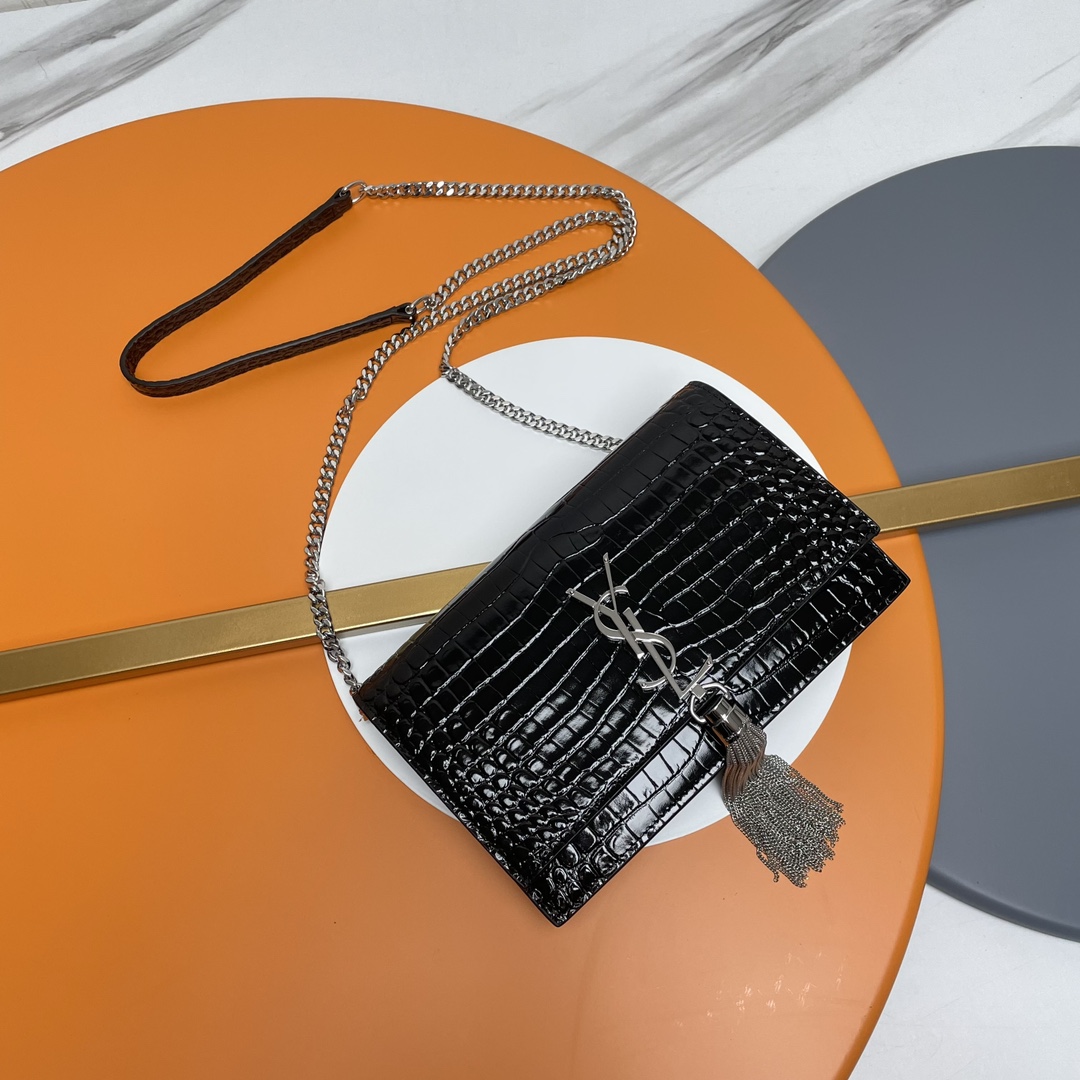 Saint Laurent Classic Chain Shoulder/Crossbody Bag for Women  in Black