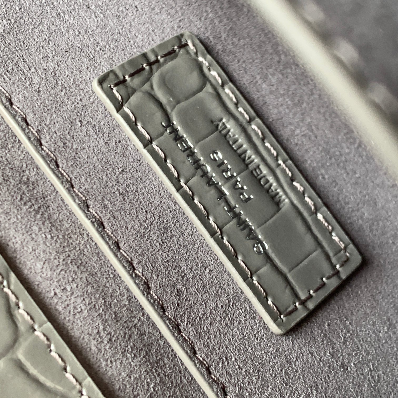 Saint Laurent Classic Chain Shoulder/Crossbody Bag for Women