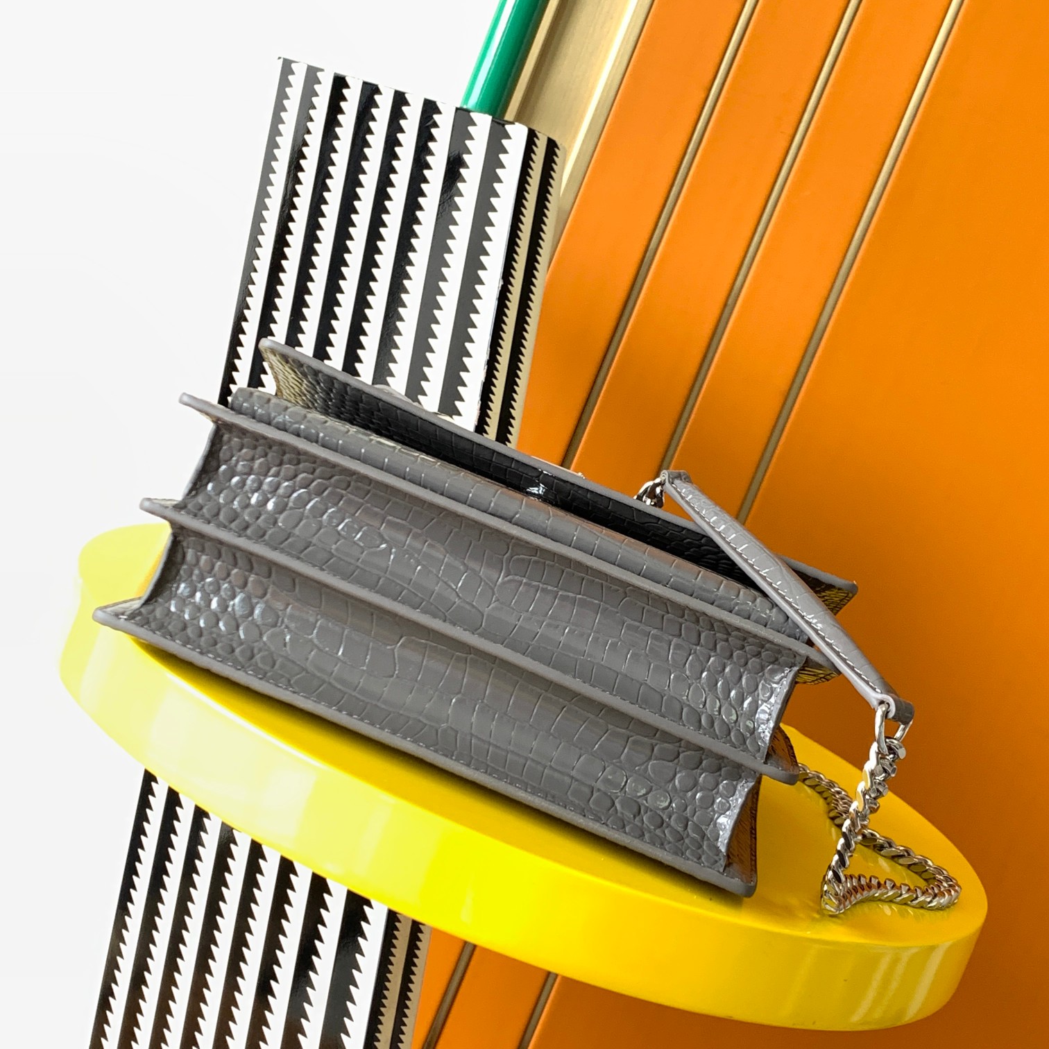 Saint Laurent Classic Chain Shoulder/Crossbody Bag for Women