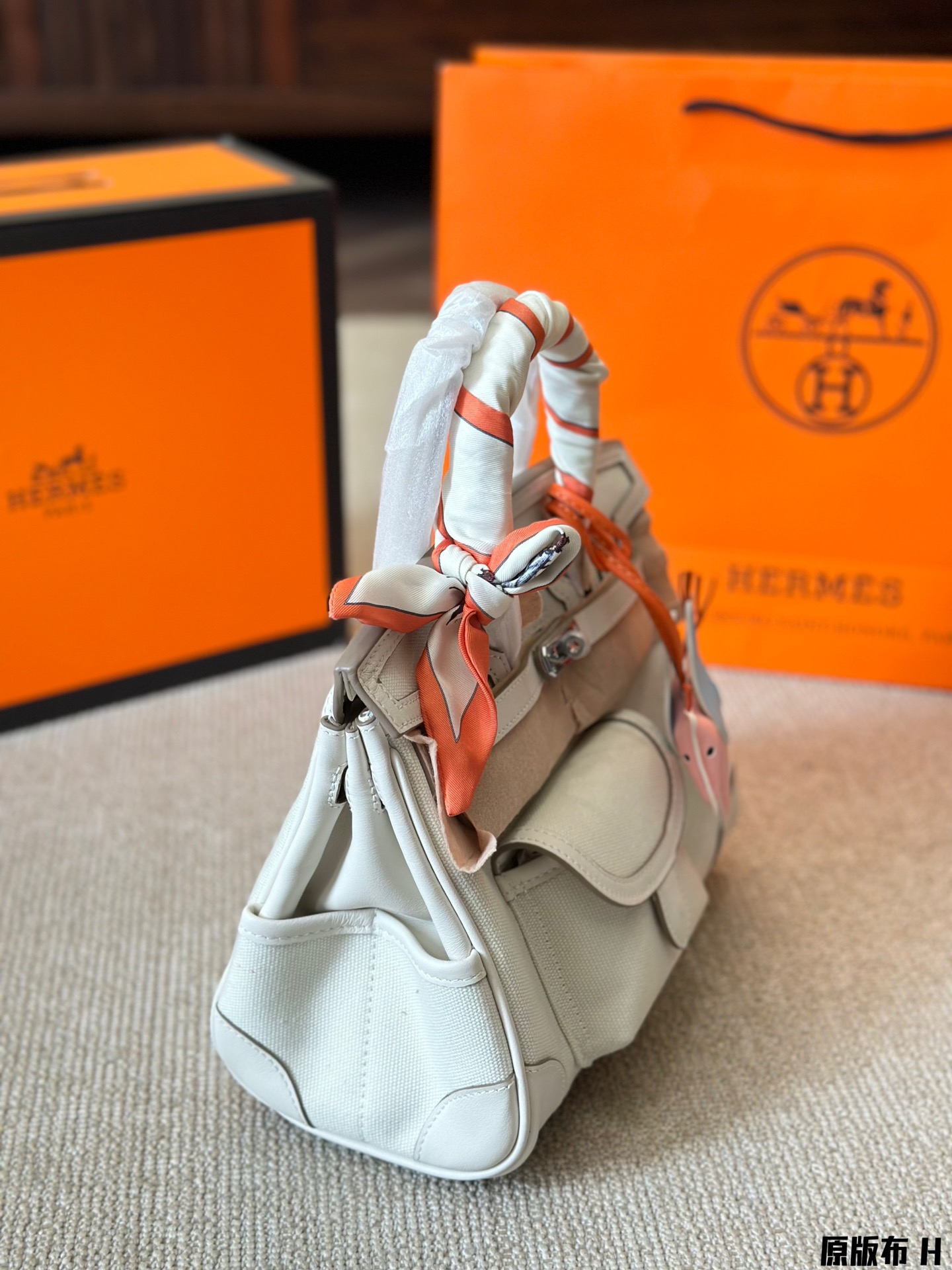 2024 New Arrival: Hermès Peau D'Ane Grain Handbag