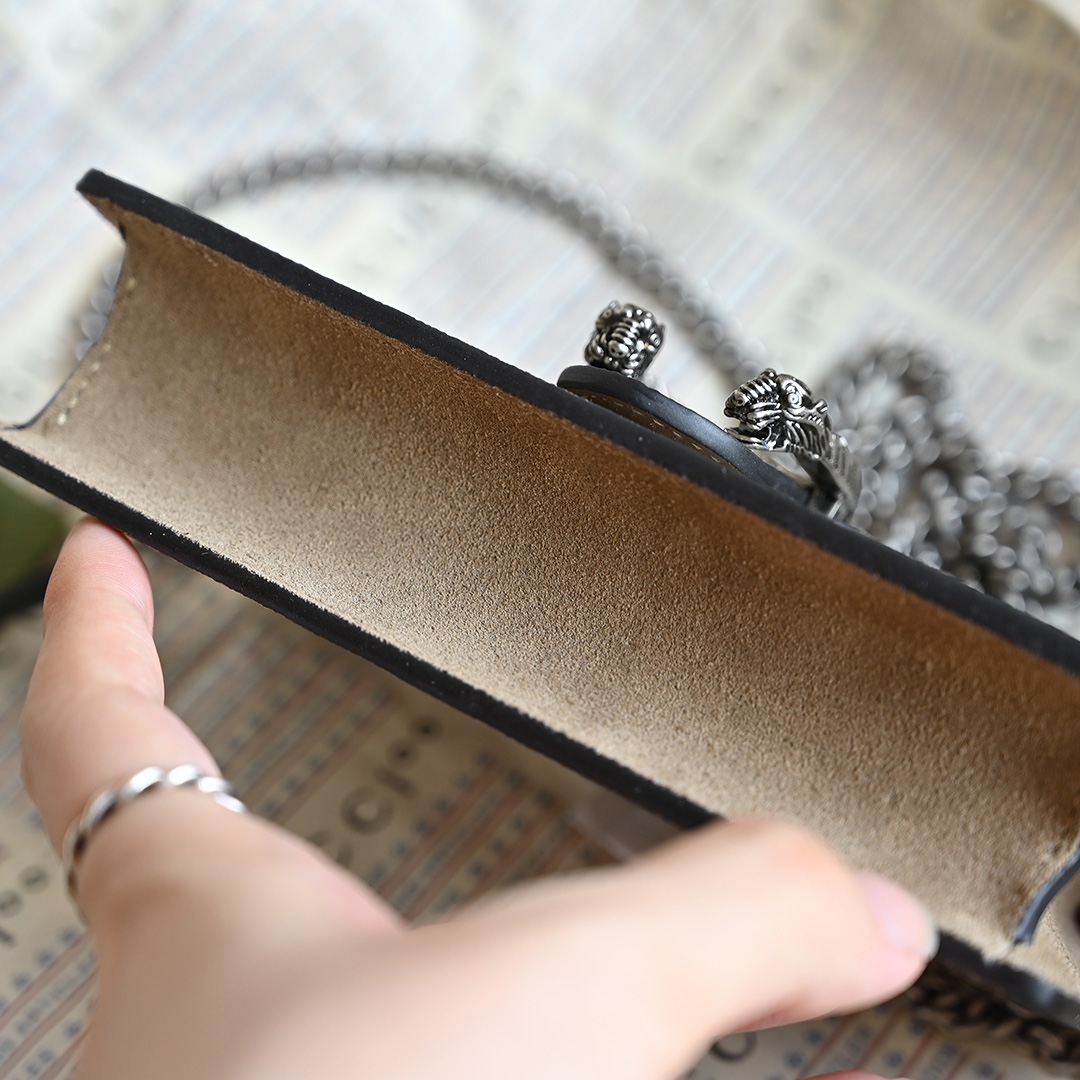 Gucci Classic Rich-Tone Leather Crossbody/Shoulder Bag