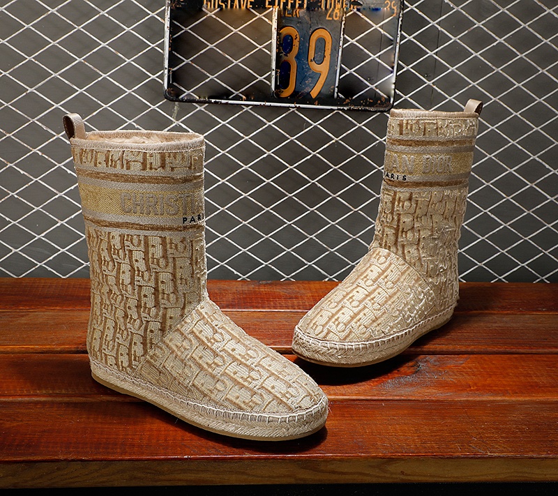 Dior Granville Snow Boots: The Hottest Winter Trend