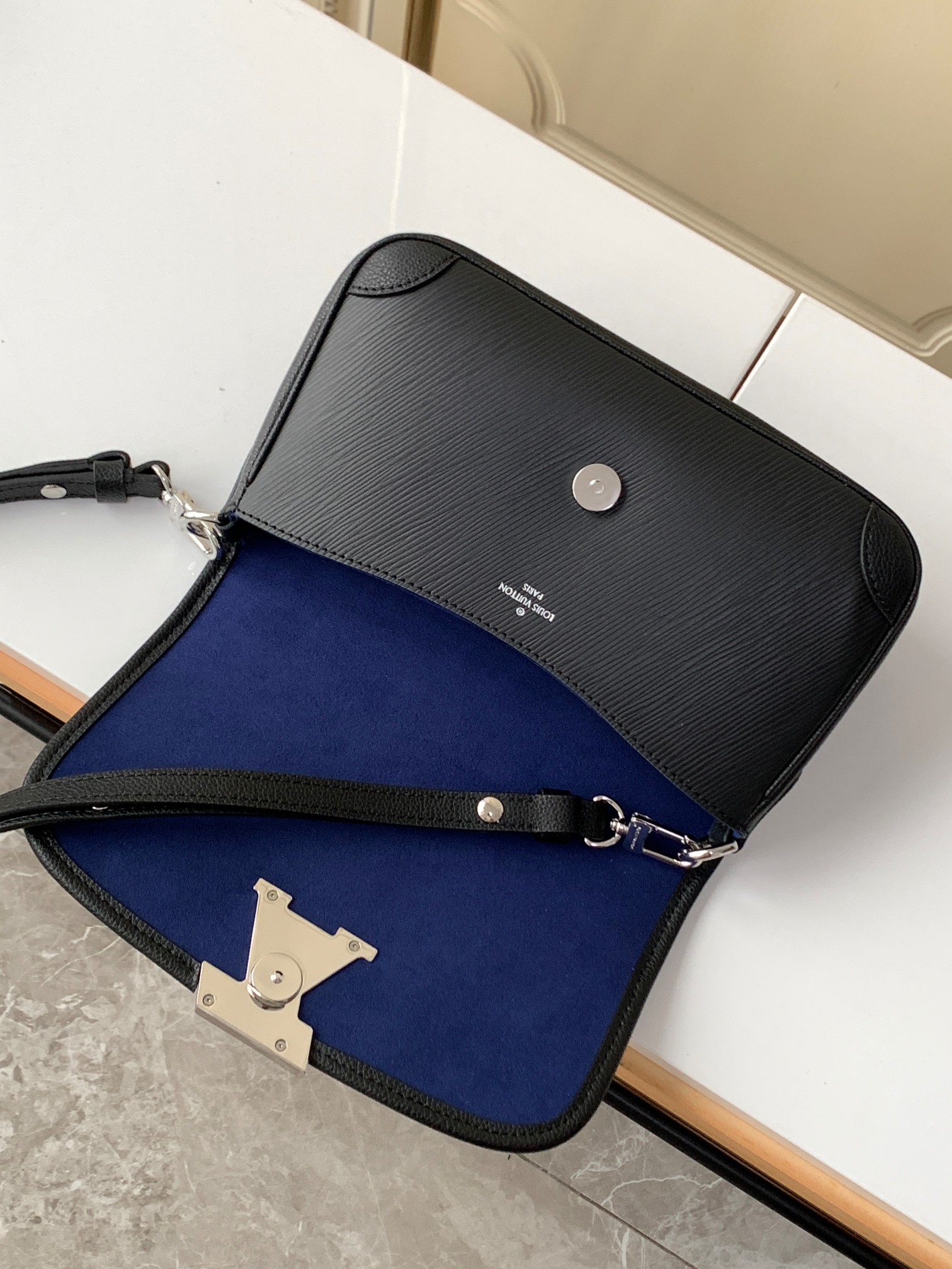 LV Cowhide Crossbody/Shoulder Bag