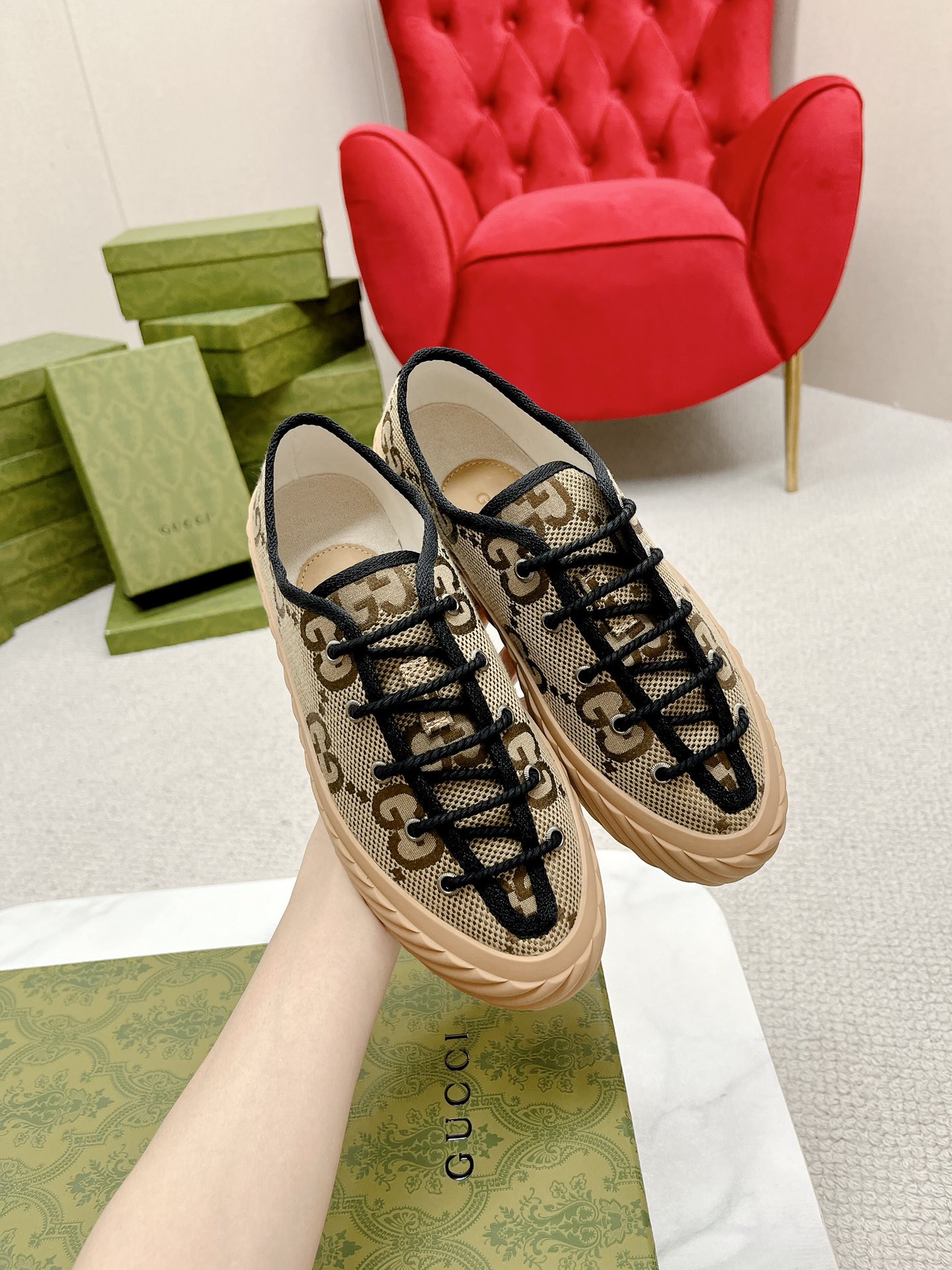 Gucci Classic Leather Sneakers/Flat Shoes