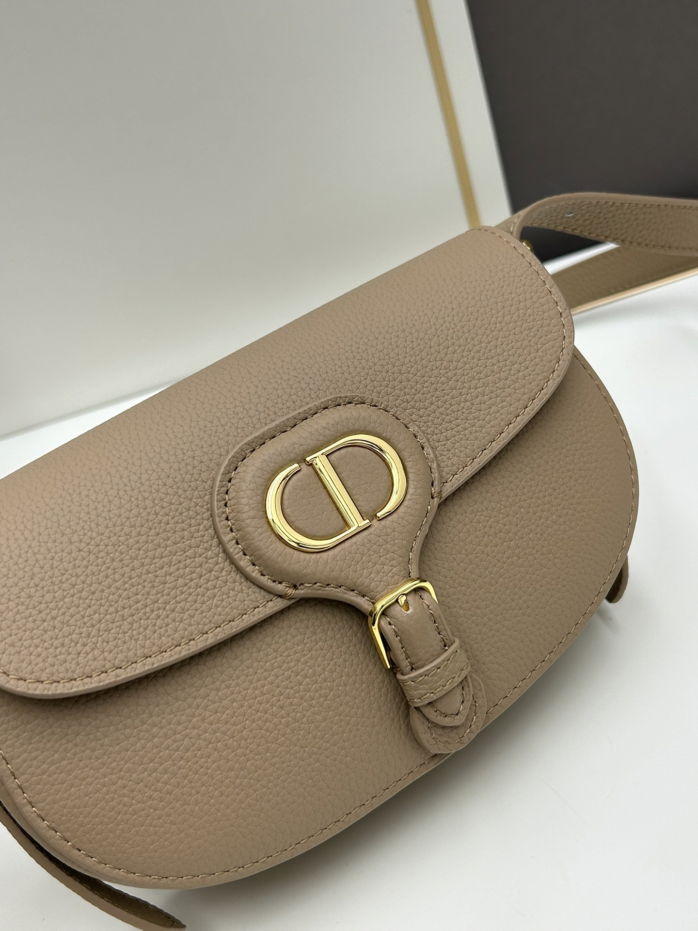 DIOR First-Layer Cowhide Saddle Bag