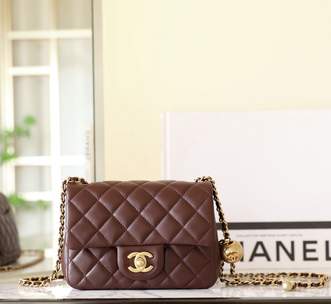 Chanel Lambskin Quilted Handbag