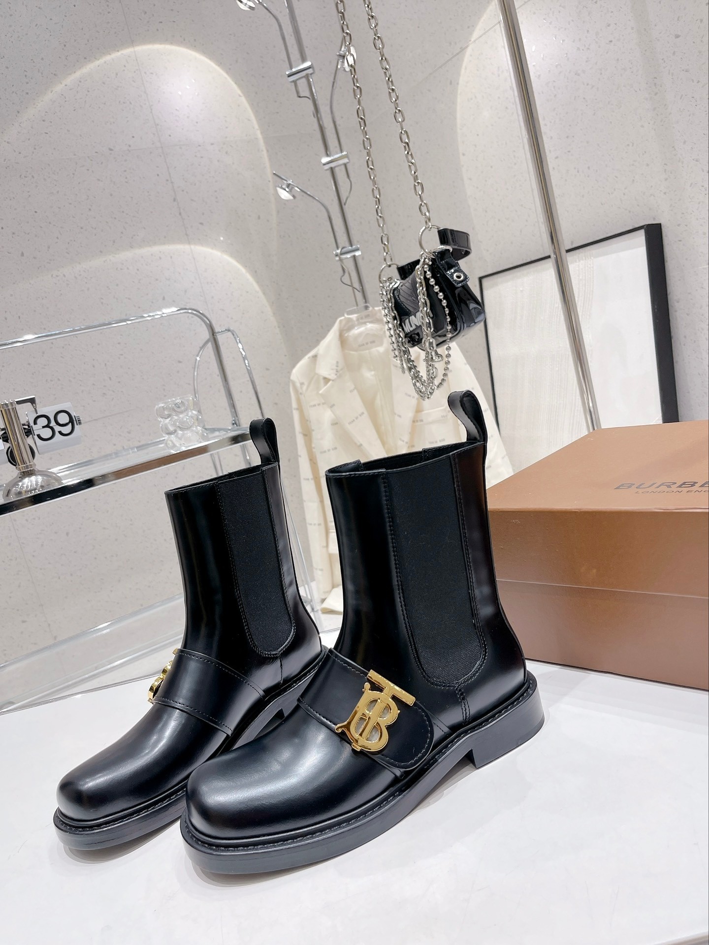 Burberry Chelsea Leather Short Boots