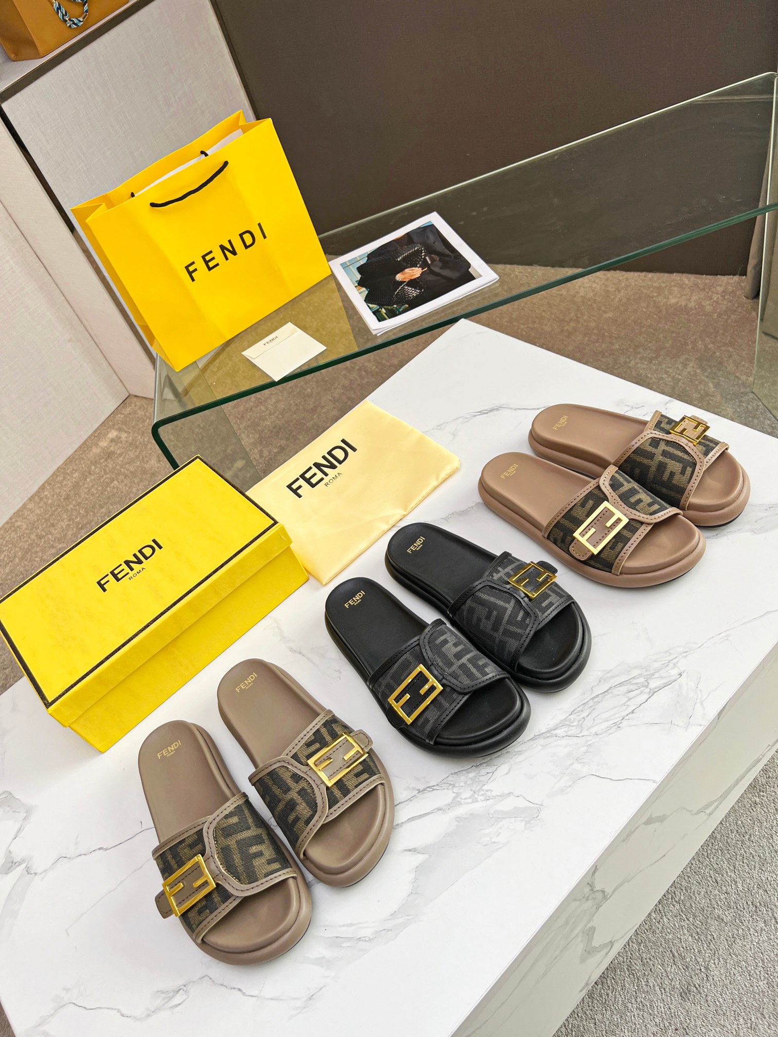 FENDI Casual Slippers