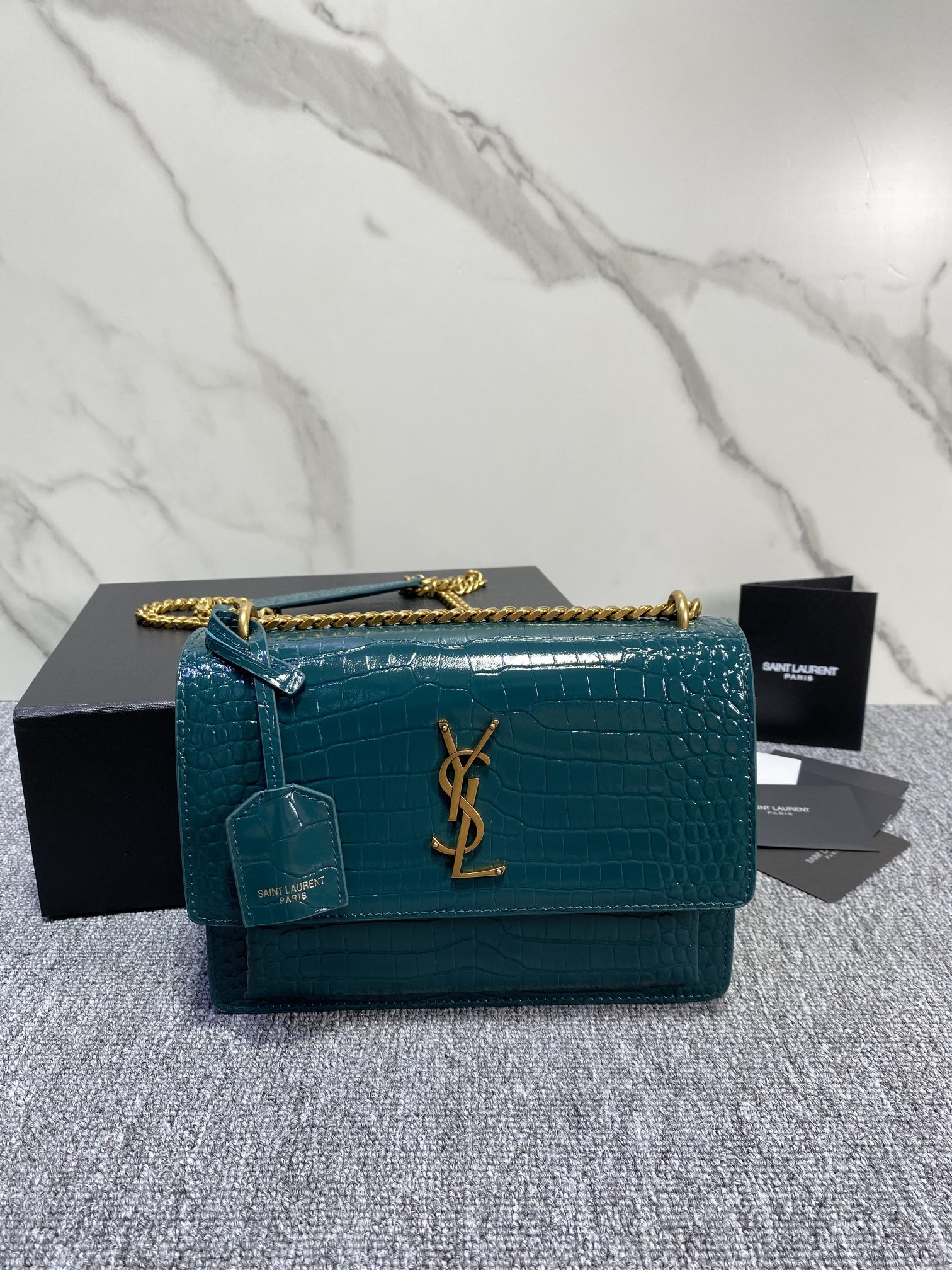 Saint Laurent Classic Chain Shoulder/Crossbody Bag for Women