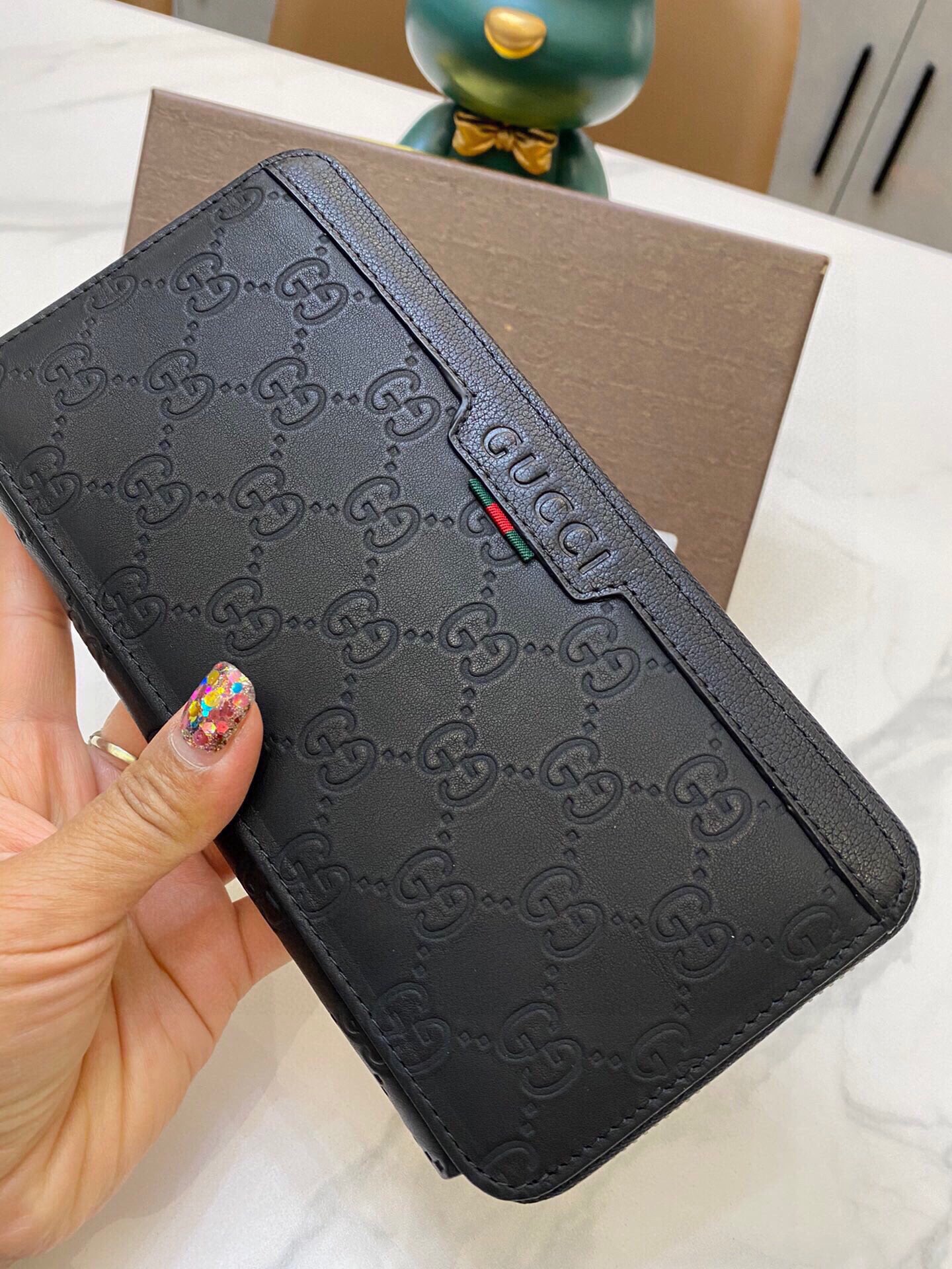 Gucci Classic Leather Wallet