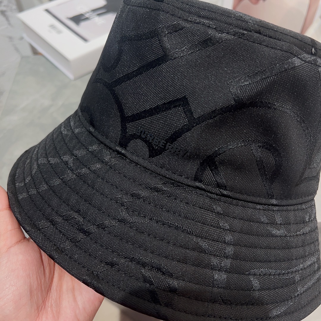 Burberry Black Fisherman Hat