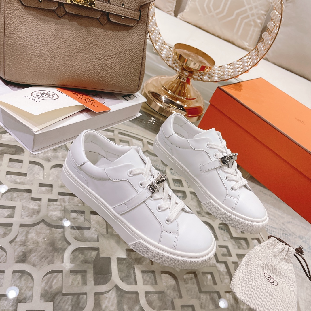 Hermès Latest Kelly Buckle White Sneakers Flat Shoe