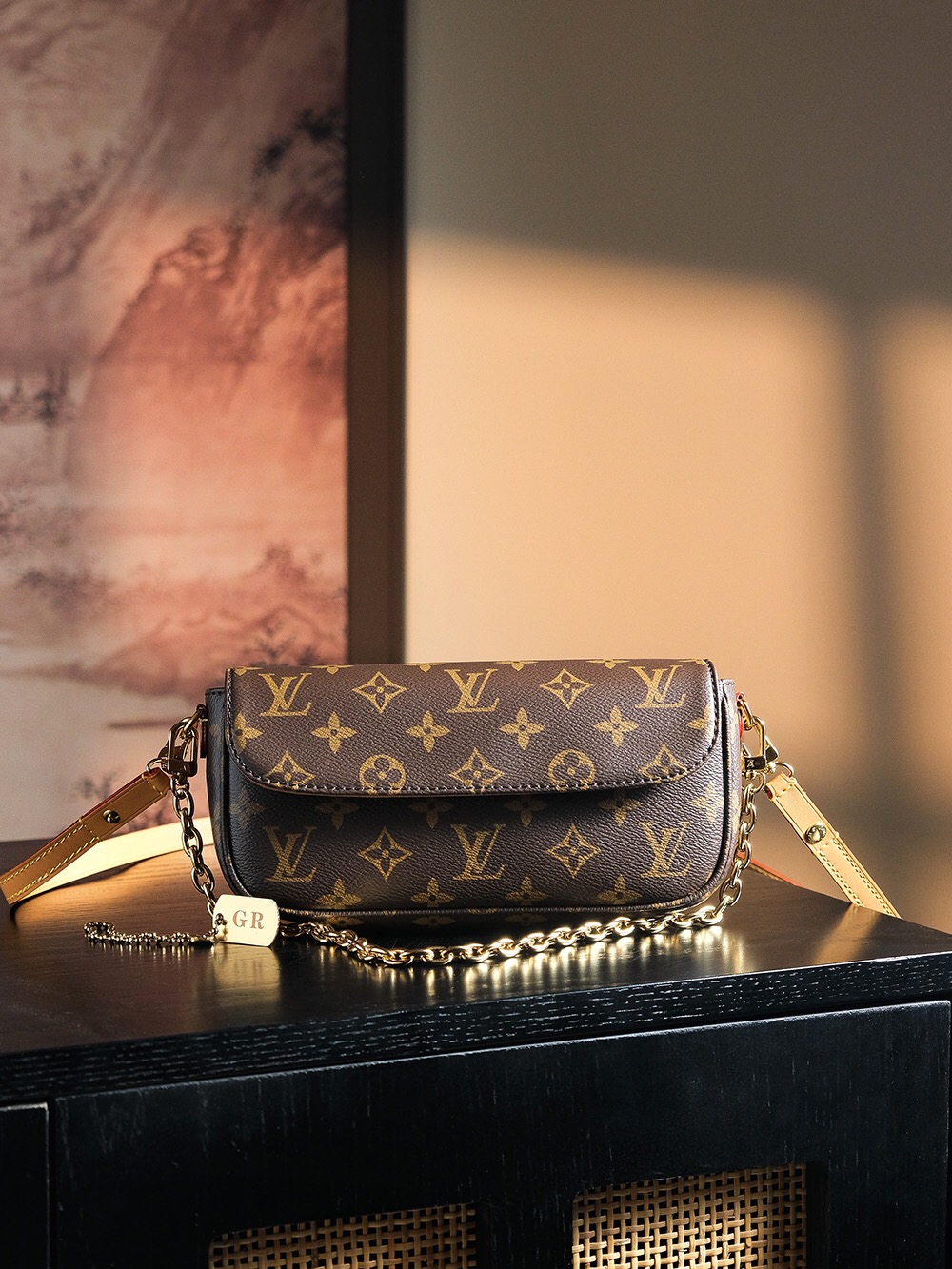 LV Chain Pattern Vintage Crossbody/Shoulder Bag