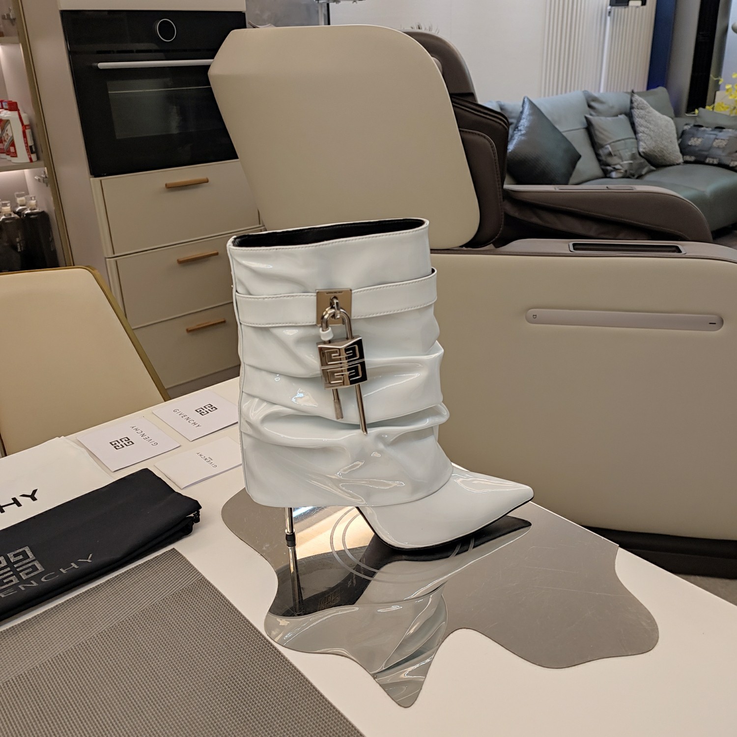 Givenchy Patent Leather Pointed-Toe High-Heeled Short Boots