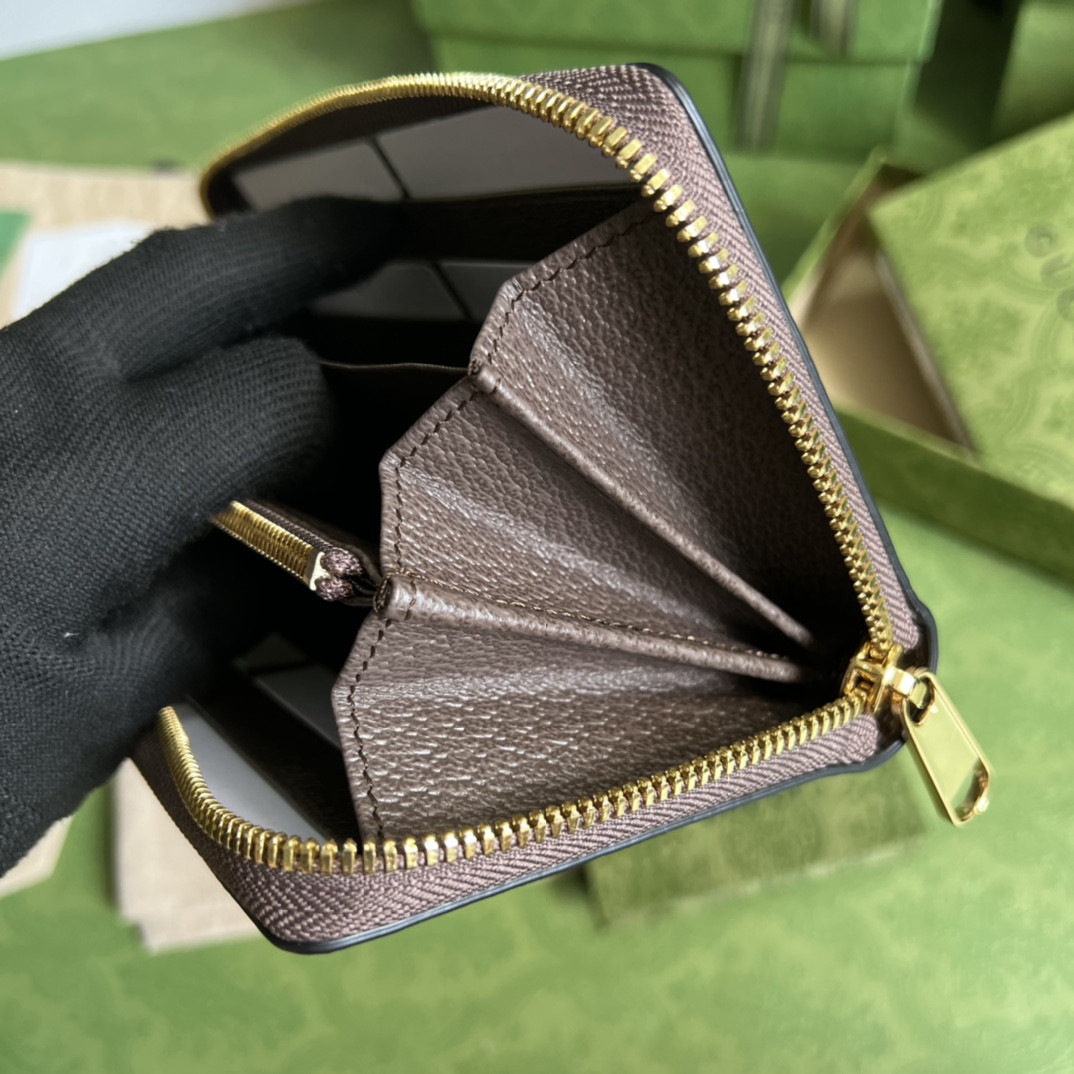 Gucci Classic Leather Wallet