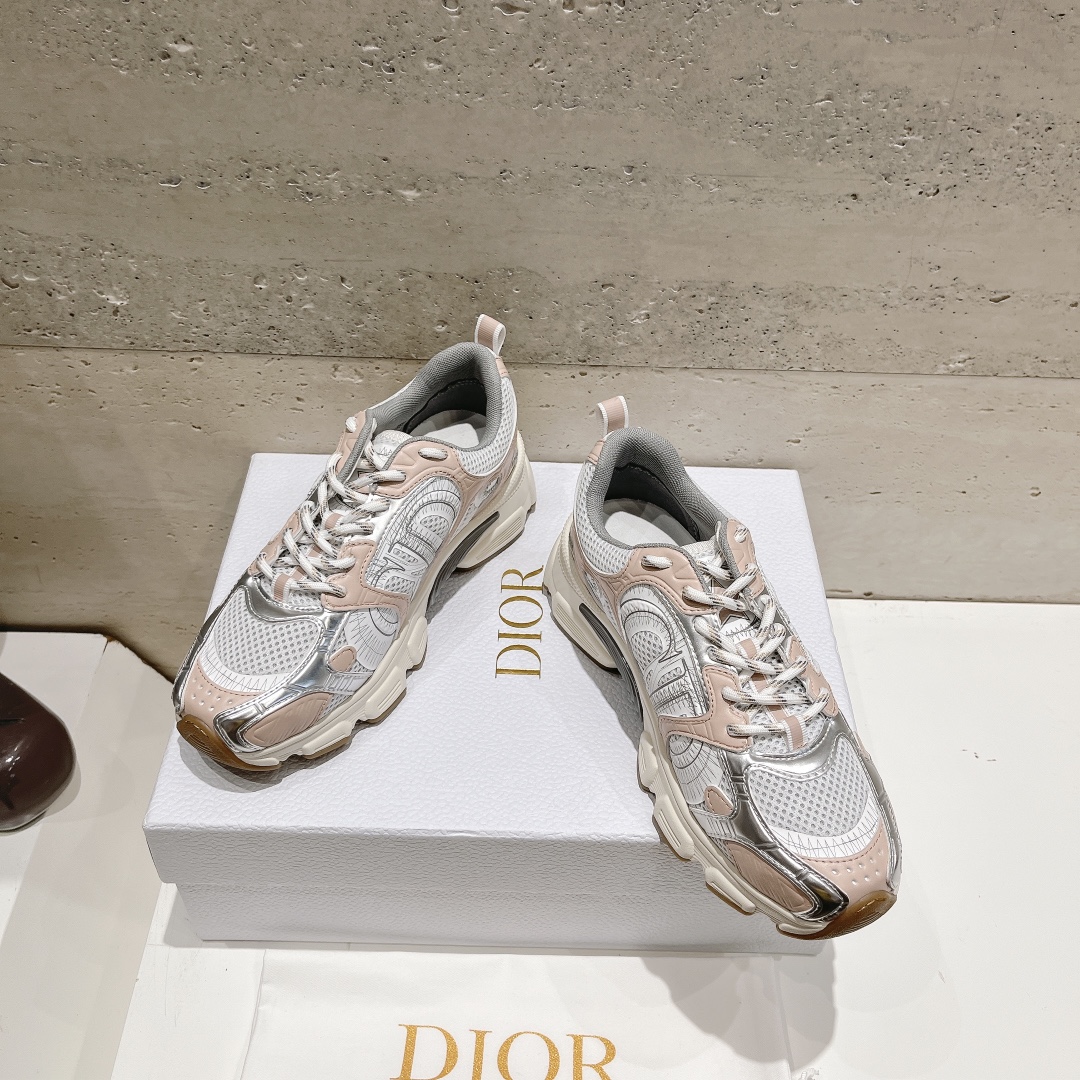 Dior Chrono: The New Casual Running Sneaker