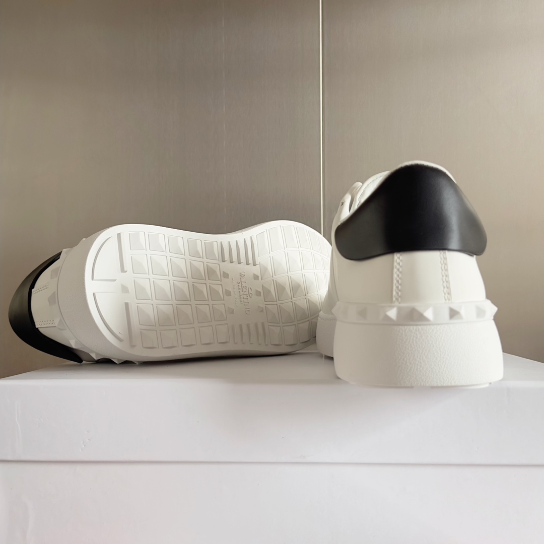 Valentino Rockstud Untitled Spike White Sneakers