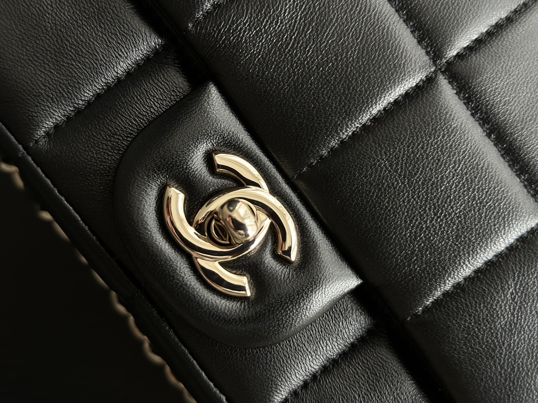 Chanel Grained Calfskin Bag