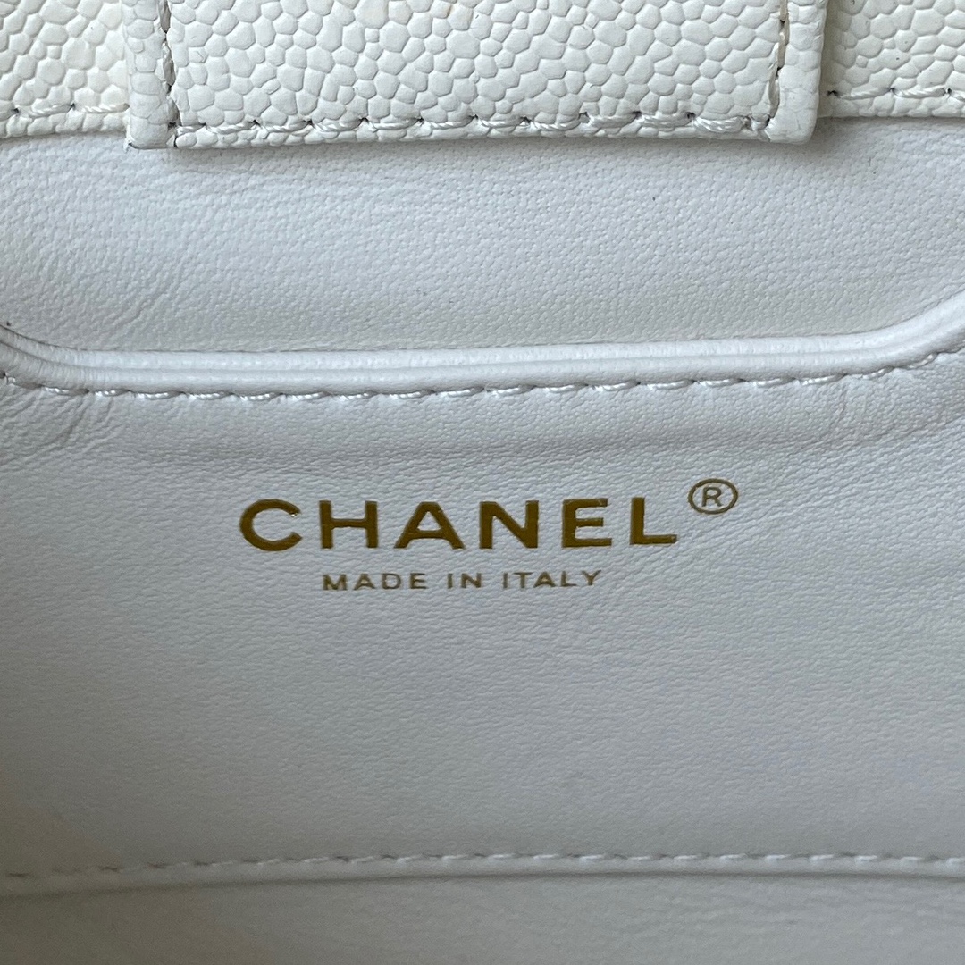 Chanel Unique Style Caviar Leather Crossbody Bag