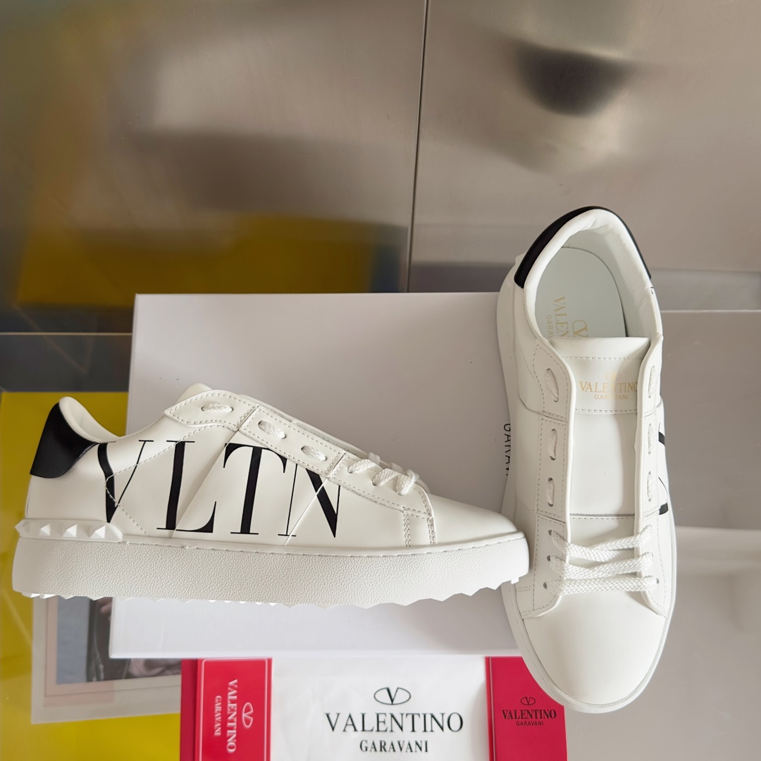 Valentino Rockstud Untitled Spike White Sneakers