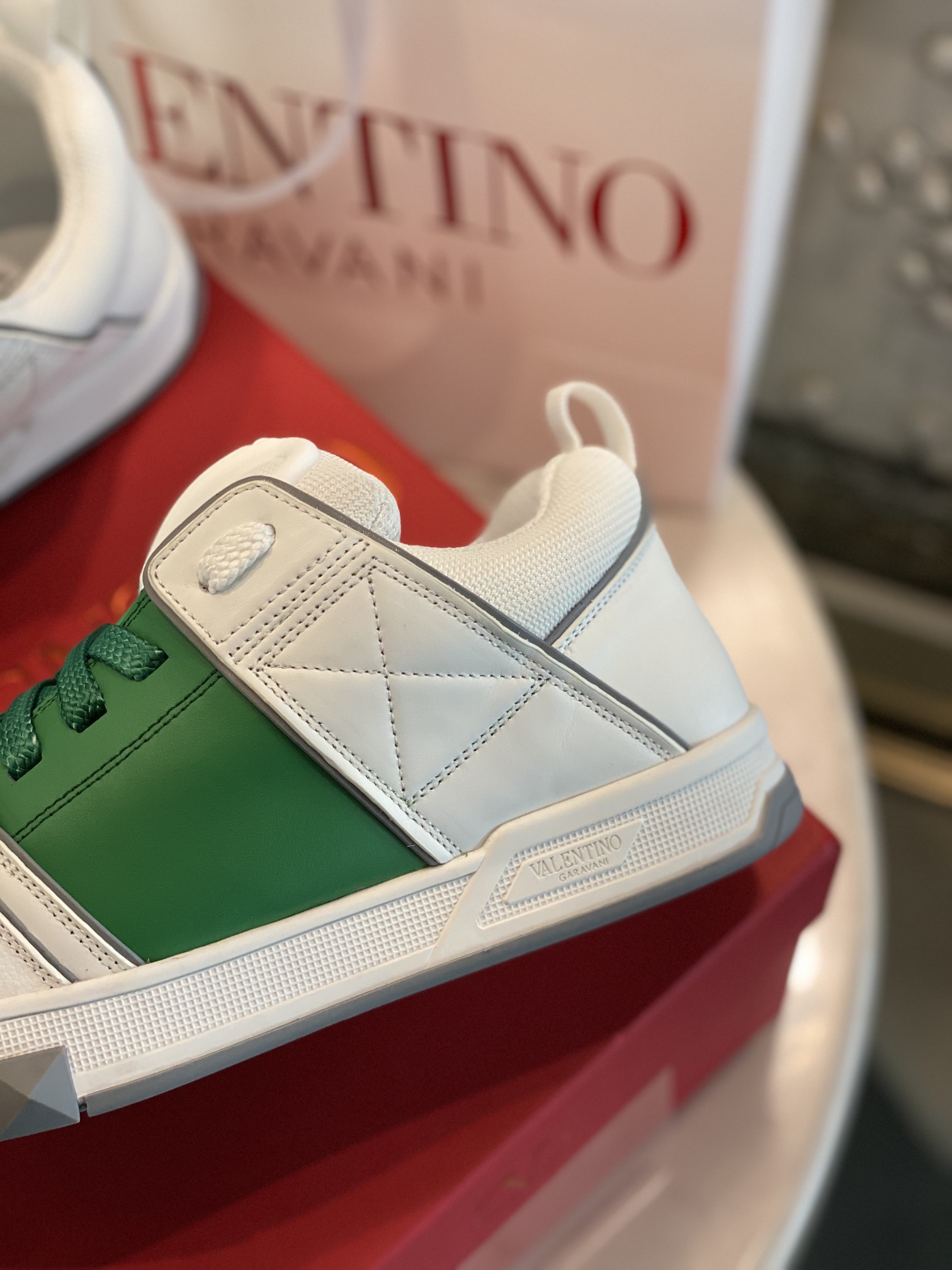 Valentino ONE STUD Calfskin Lace-Up Sneakers