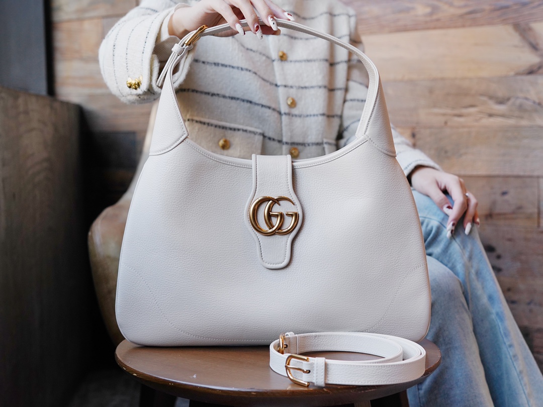 GUCCI Chip-Embedded Aphrodite Medium Handbag