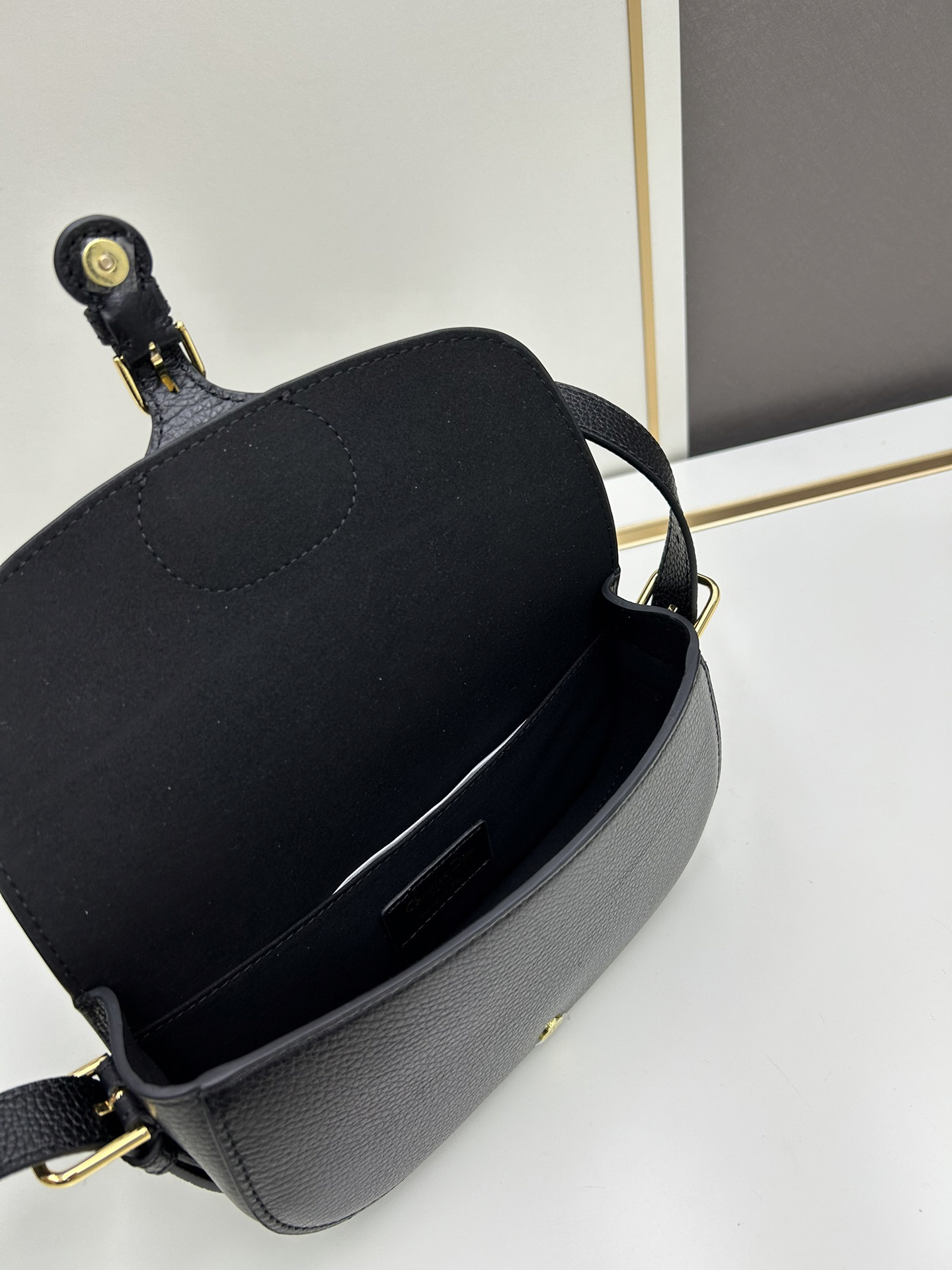 DIOR First-Layer Cowhide Saddle Bag