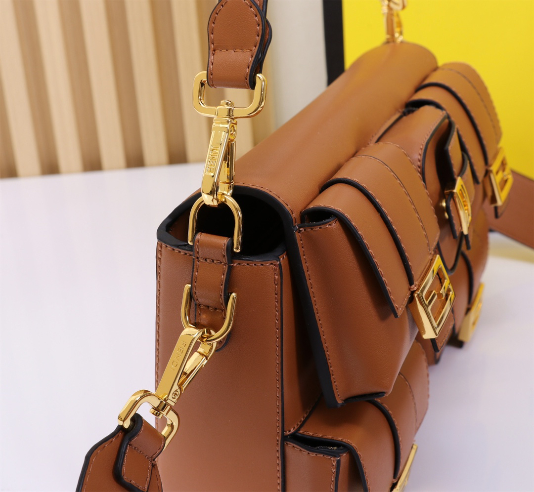 Fendi Baguette Multi-Pocket Handbag