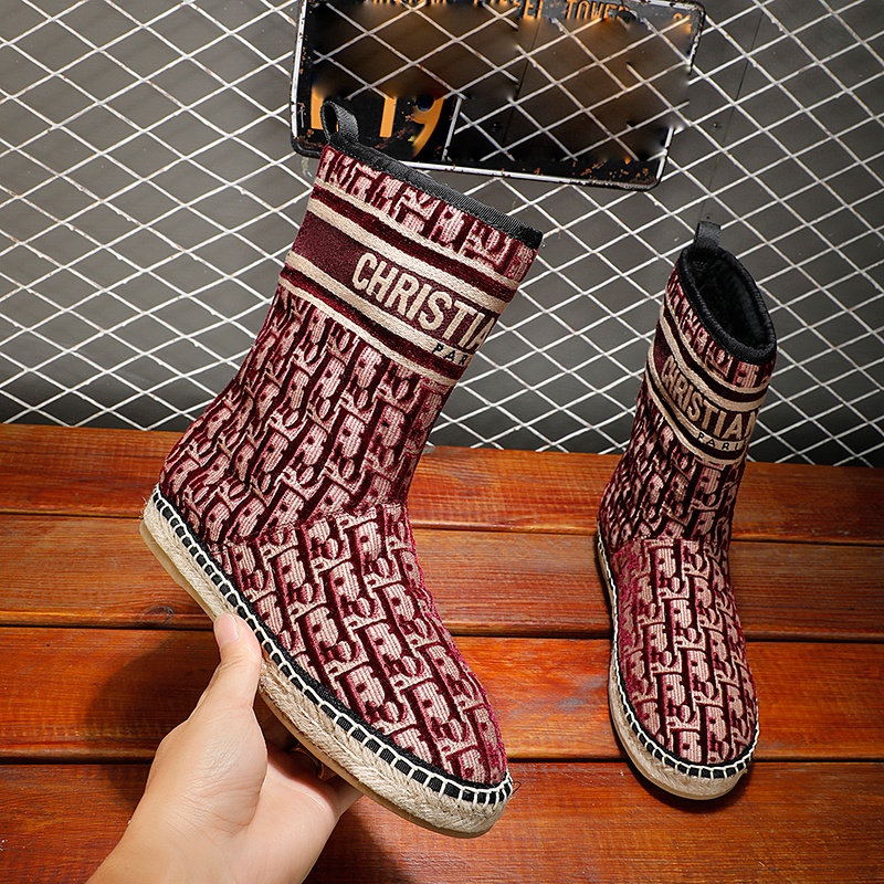 Dior Granville Snow Boots: The Hottest Winter Trend