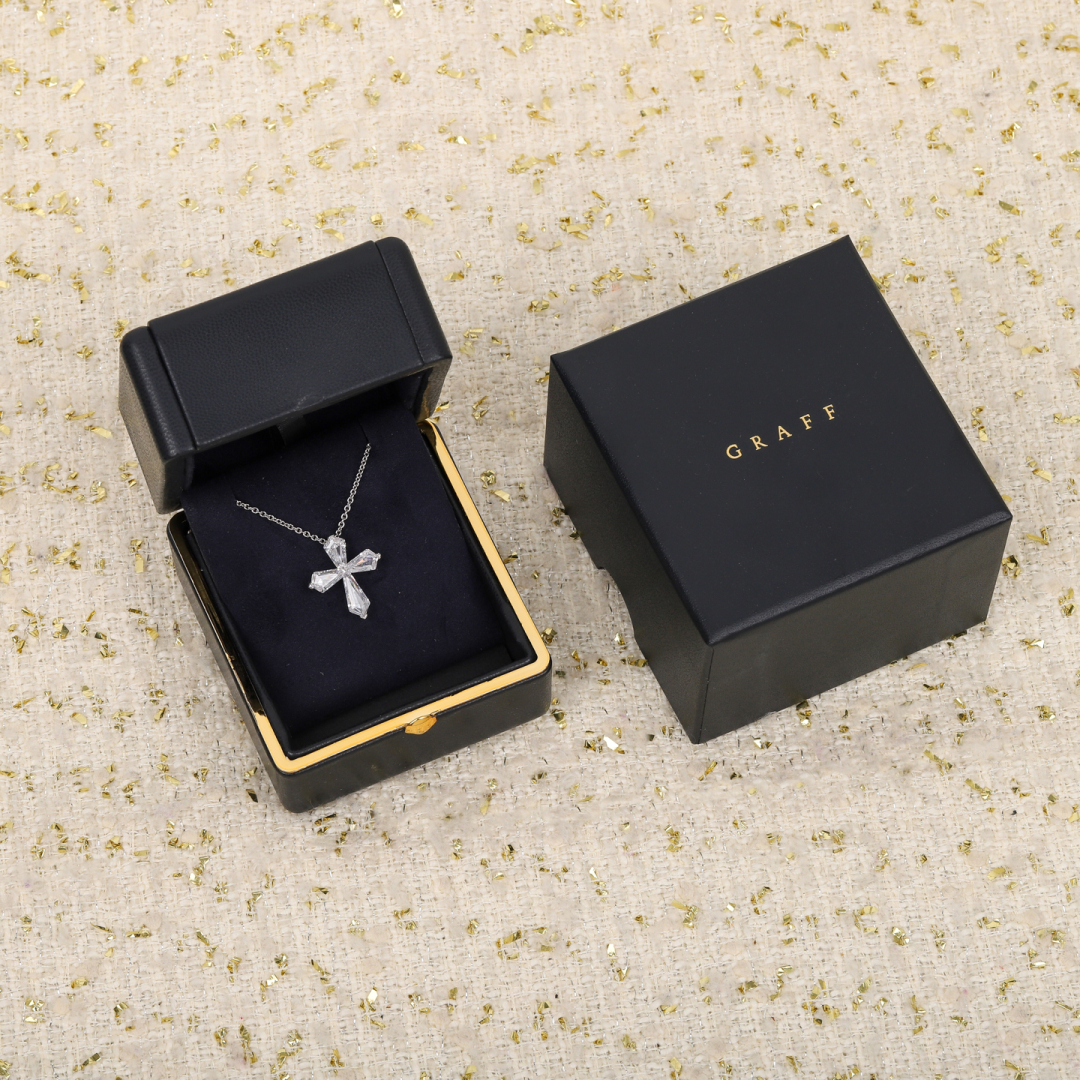 GRAFF CRISS Cross Diamond Pendant Necklace