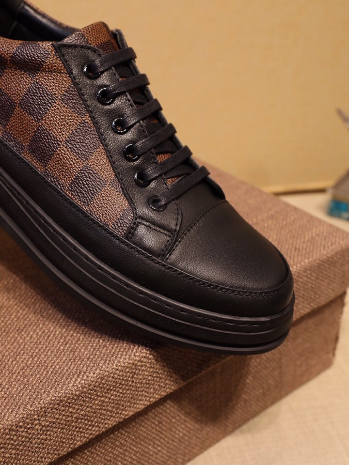 Gucci Vintage Sneakers