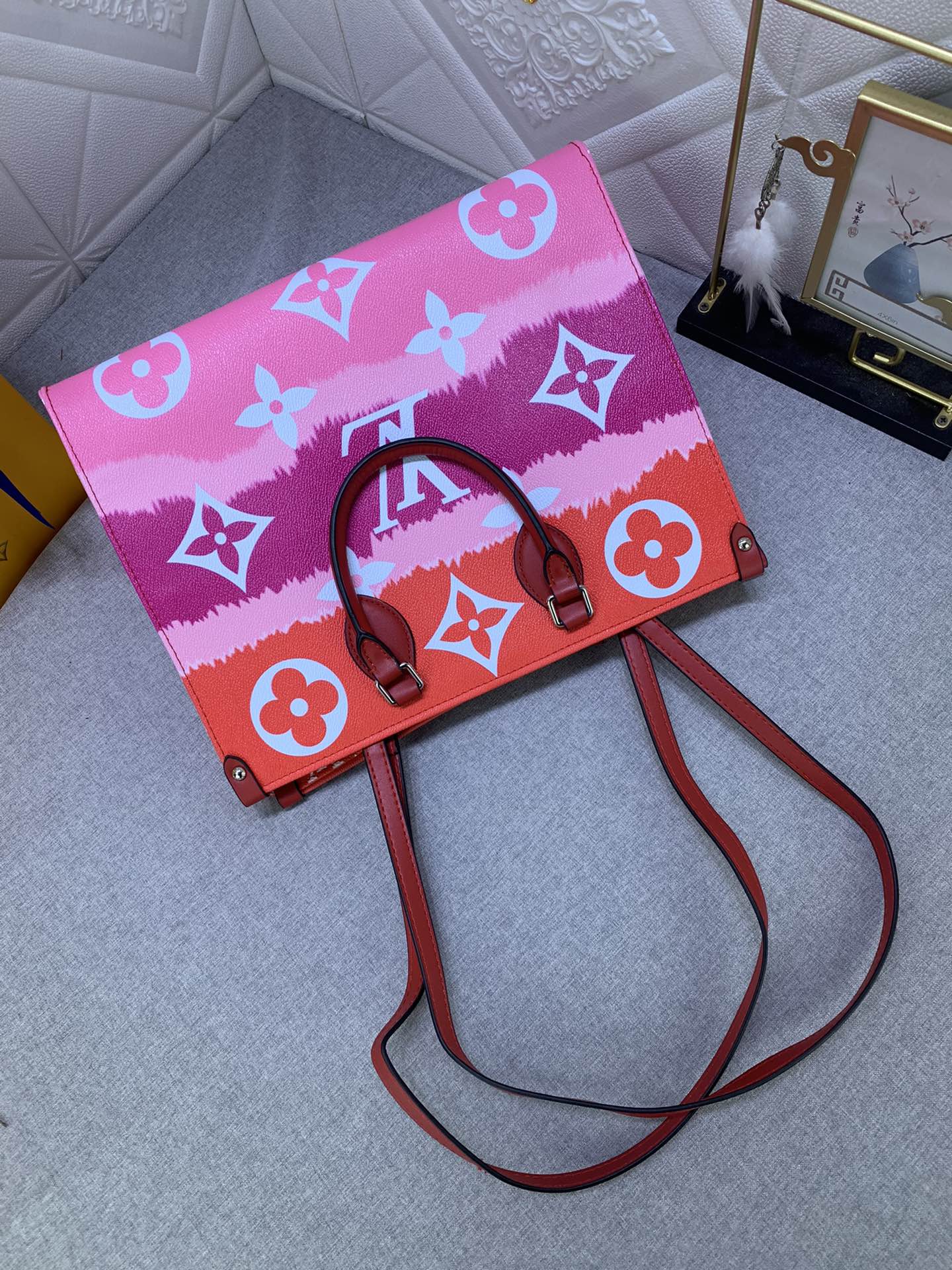Louis Vuitton Classic Fashionable Tote Bag
