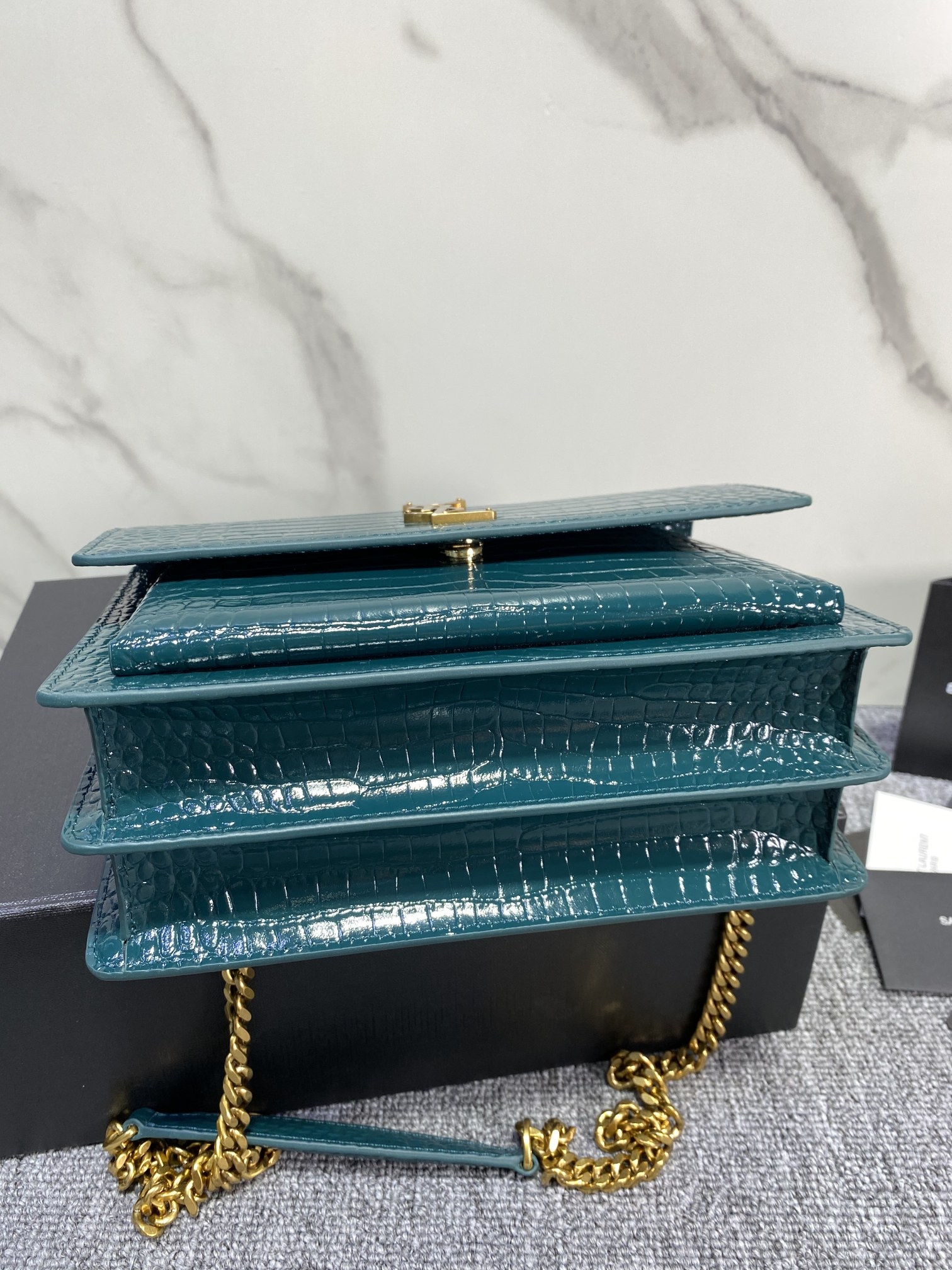 Saint Laurent Classic Chain Shoulder/Crossbody Bag for Women