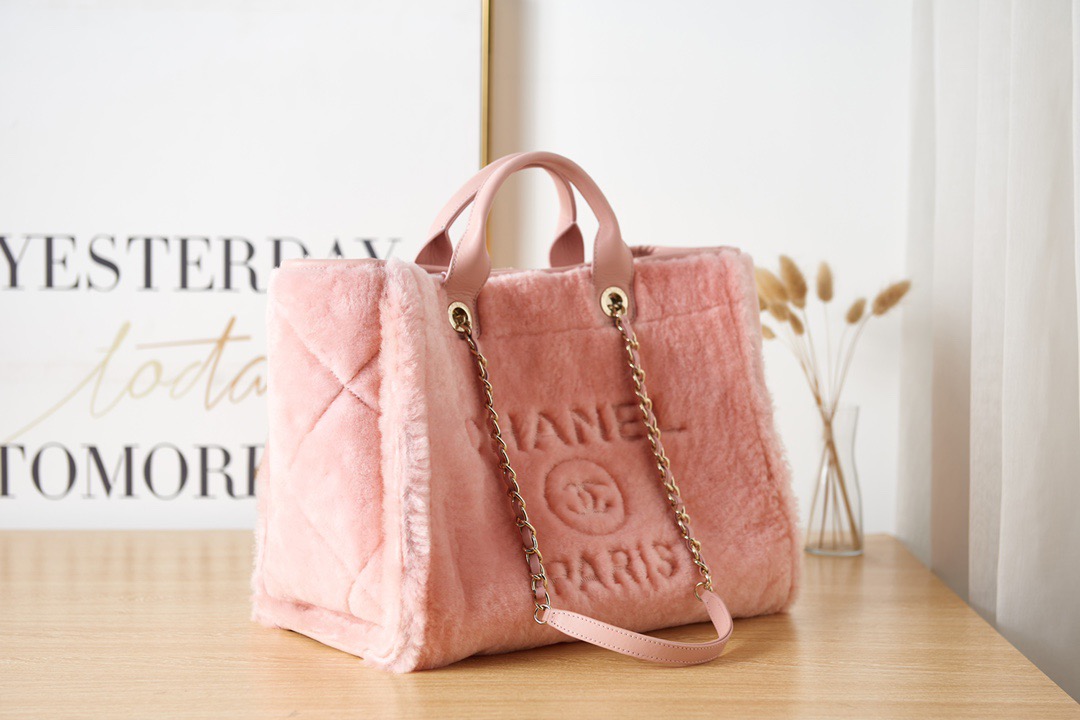 Chanel Paris Winter 2024 New Collection Large Tote Bag