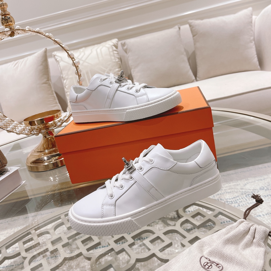 Hermès Latest Kelly Buckle White Sneakers Flat Shoe