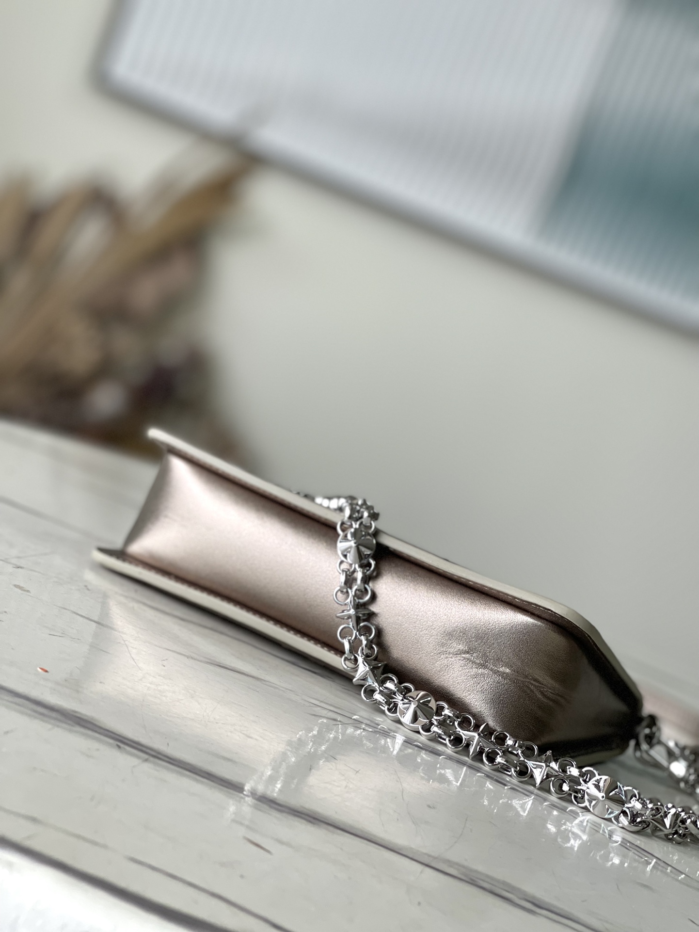 Louis Vuitton Stylish Versatile Leather Crossbody/Shoulder Bag