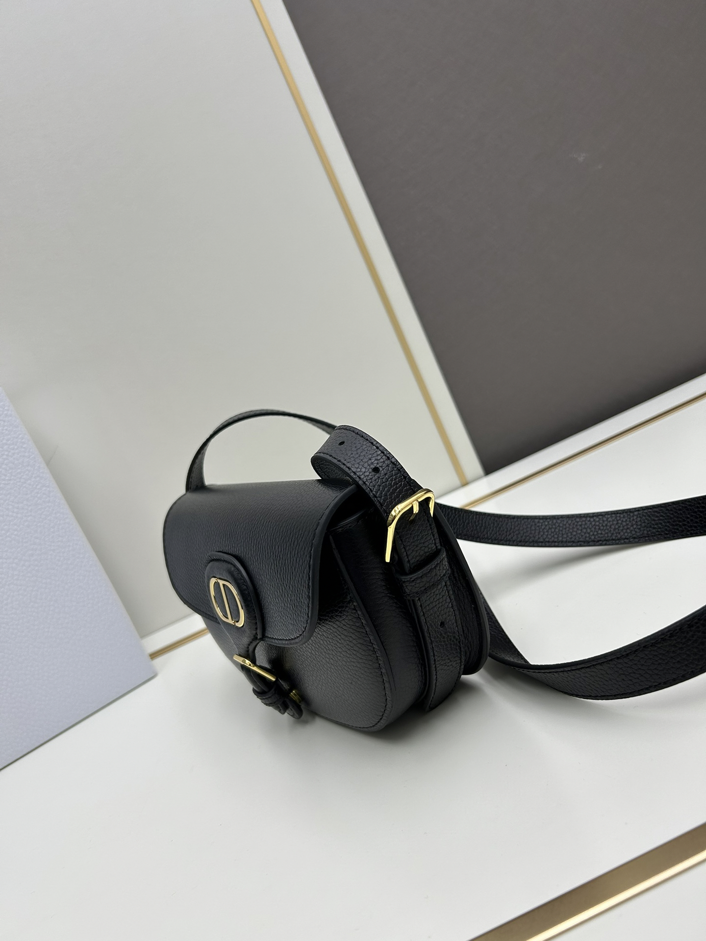 DIOR First-Layer Cowhide Saddle Bag