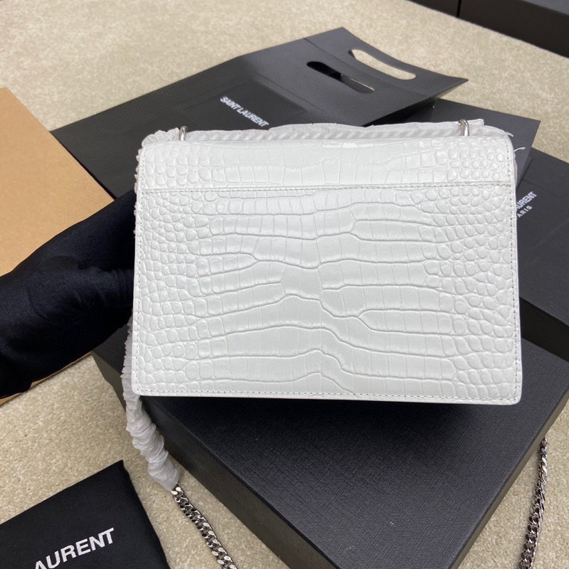 Saint Laurent Classic Chain Shoulder/Crossbody Bag in White for Women