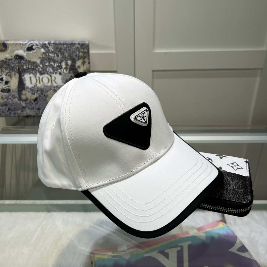 PRADA Cap