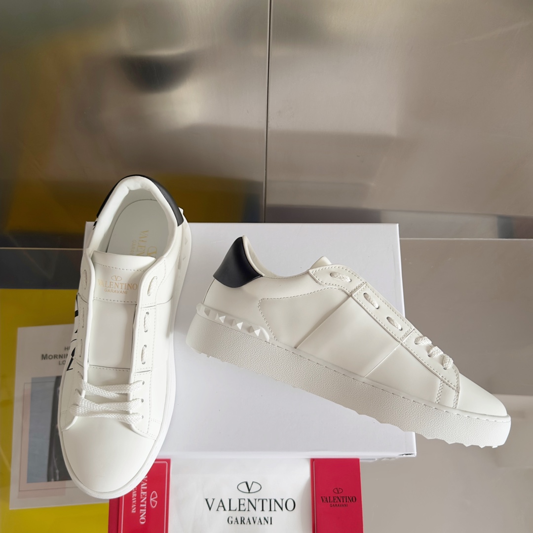 Valentino Rockstud Untitled Spike White Sneakers