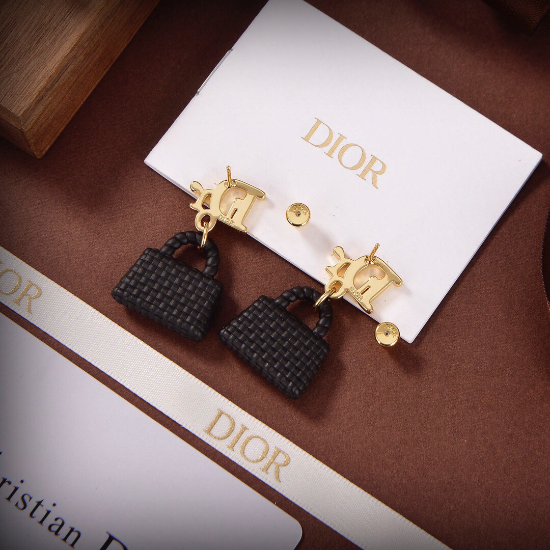 DIOR Mental Earings