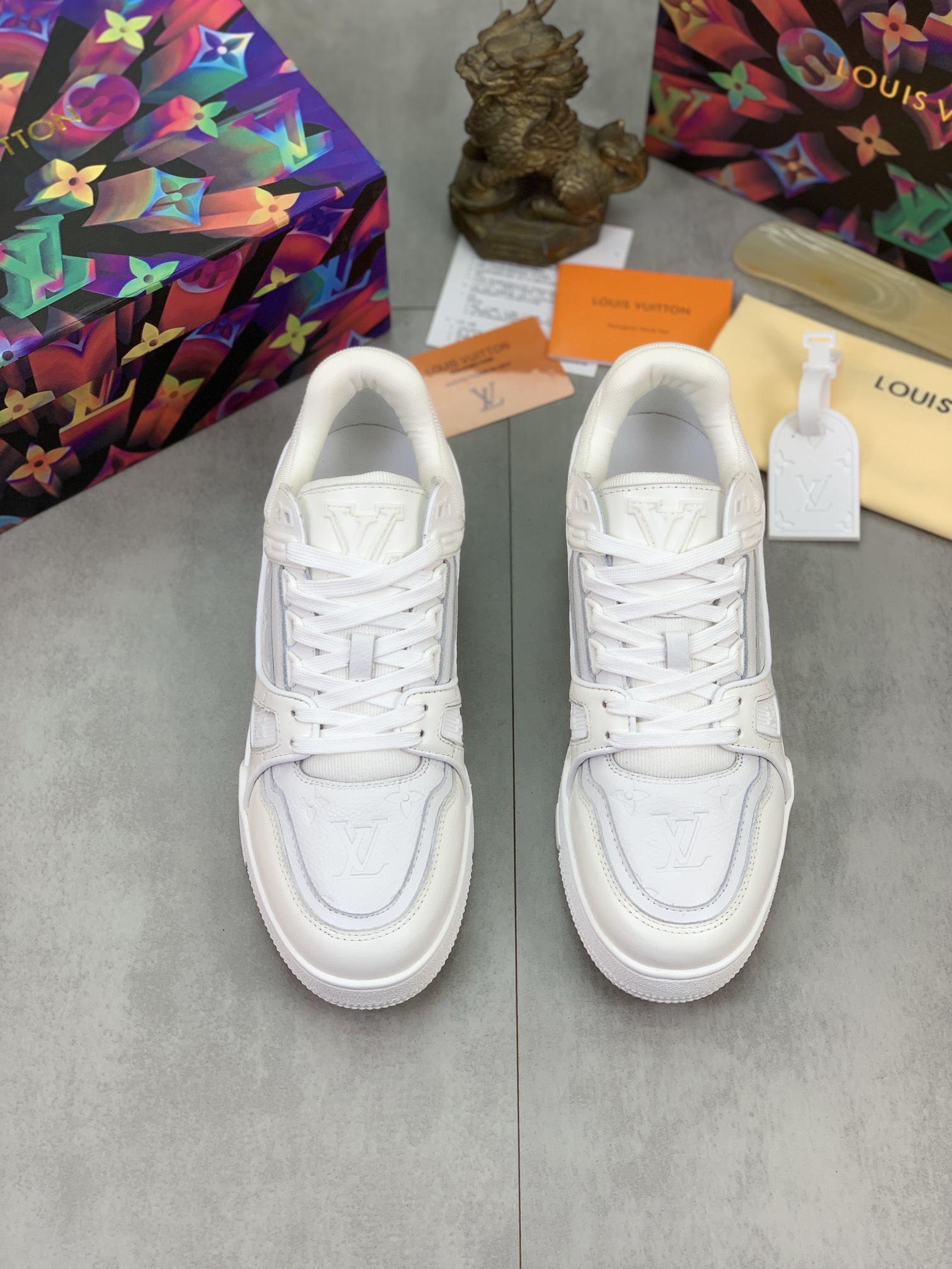 Louis Vuitton Fashionable Versatile Sneakers