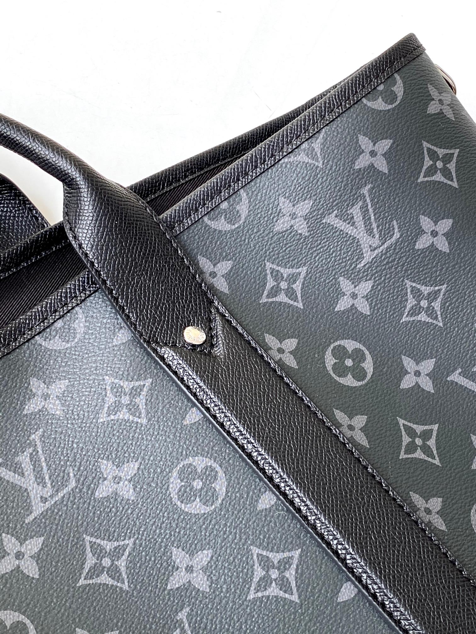 Louis Vuitton Classic Leather Tote Bag
