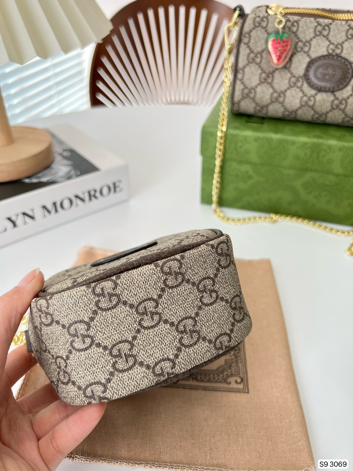 Gucci Classic Print Square Chain Bag