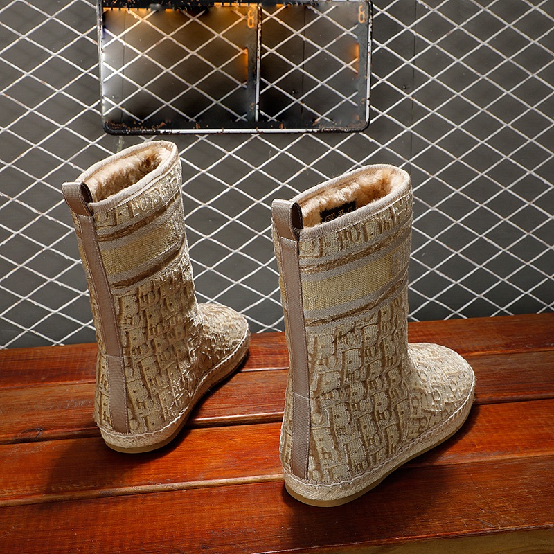 Dior Granville Snow Boots: The Hottest Winter Trend