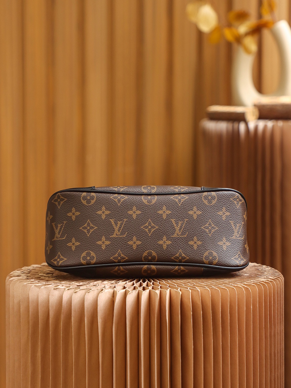 Louis Vuitton Classic Vintage-Inspired Underarm Bag