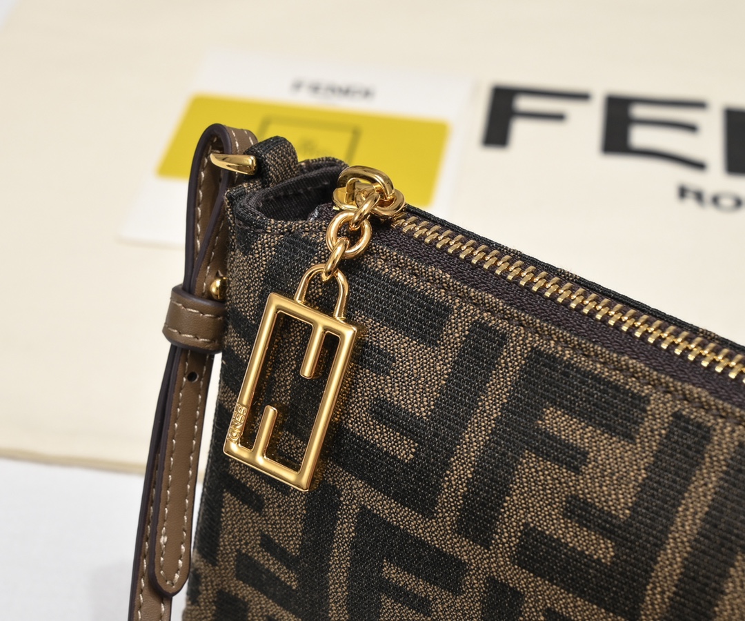 Fendi Vintage Chain Underarm Bag