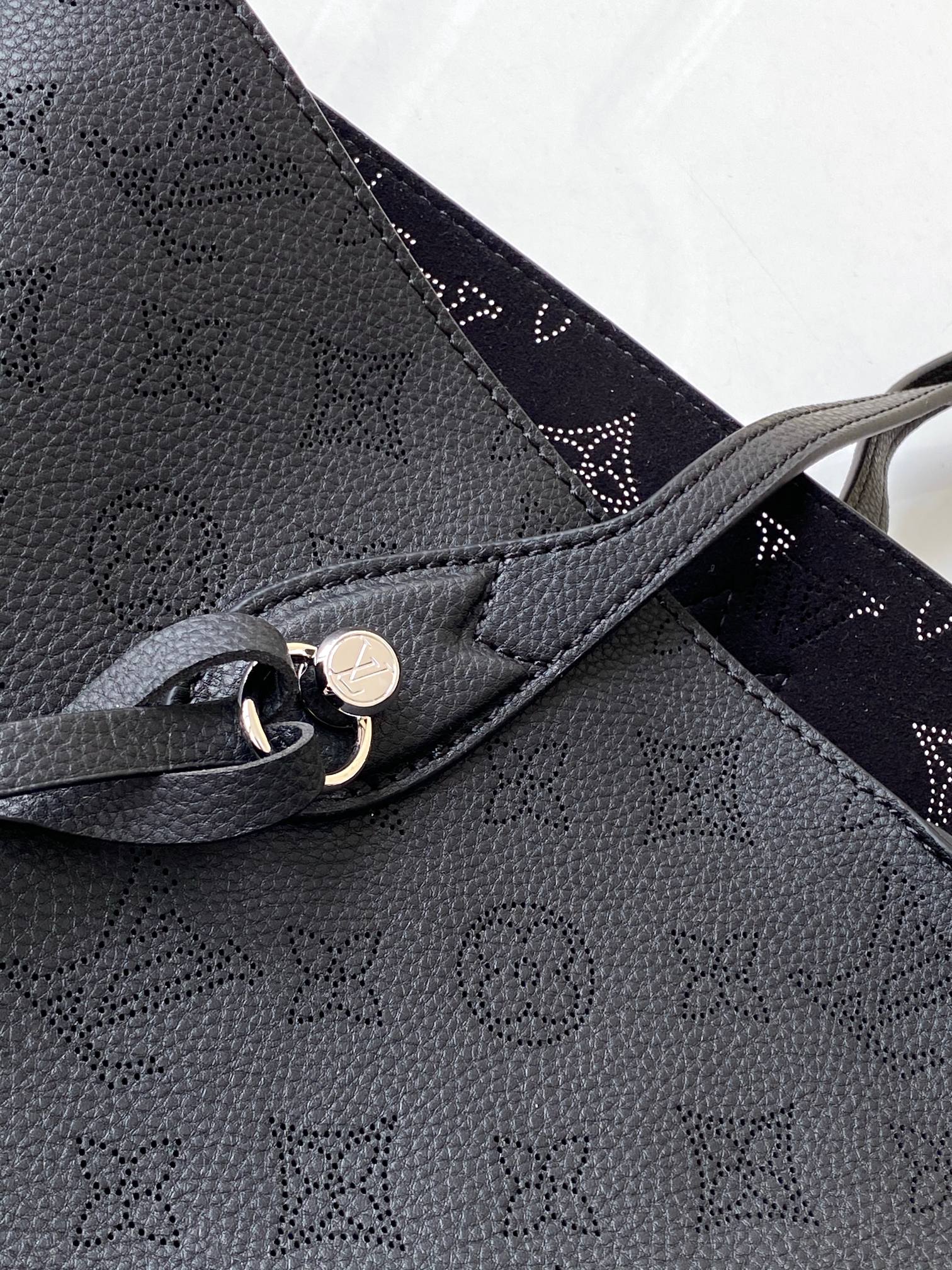 Louis Vuitton Classic Leather Tote Bag