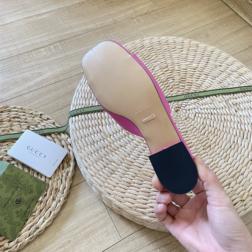 Gucci Square-Toe Leather Slippers