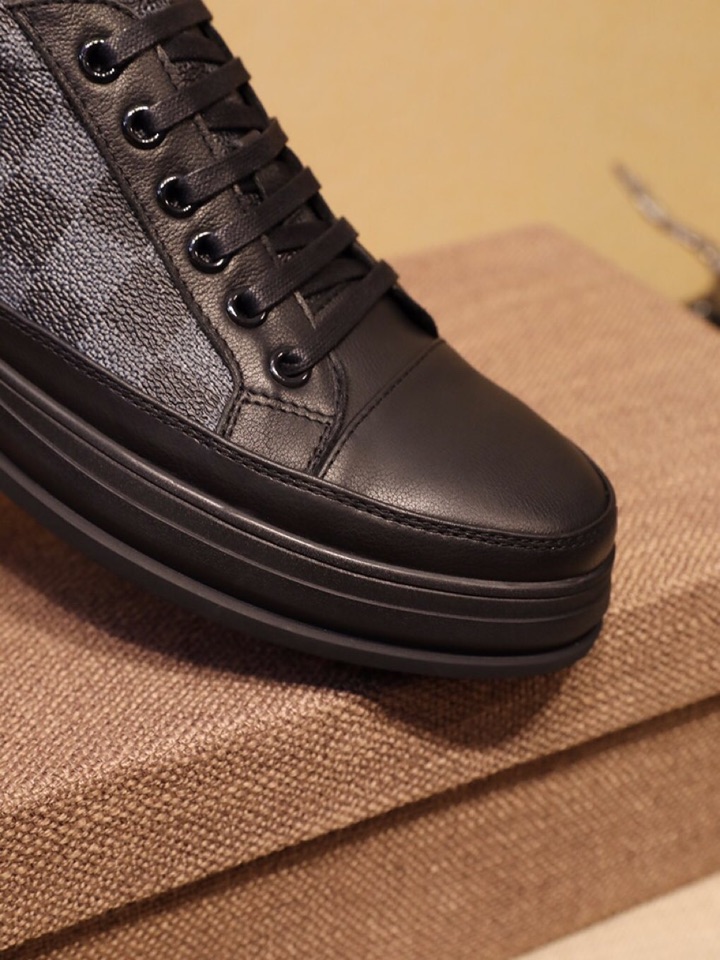 Gucci Vintage Sneakers